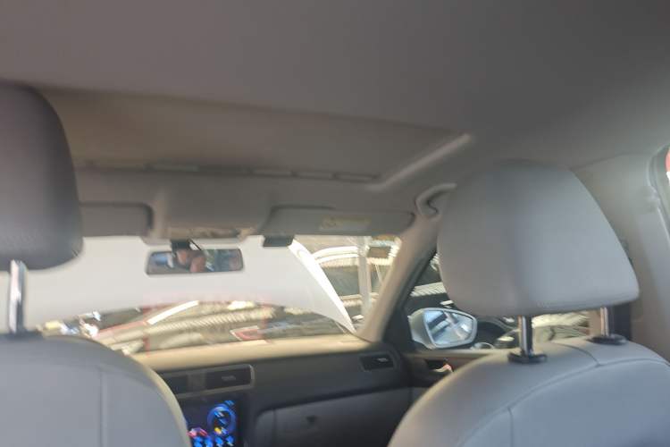 Used Skoda Rapid 2016 1.6L Automatic Chuanxing Edition Headliner