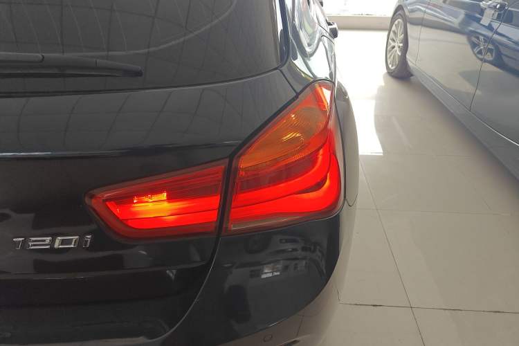 Used BMW 1 Series 2016 120i Sport Design Package