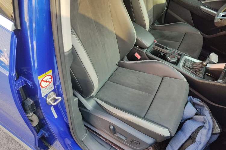 Used Audi Q3 2022 35 TFSI Fashion Dynamic Model