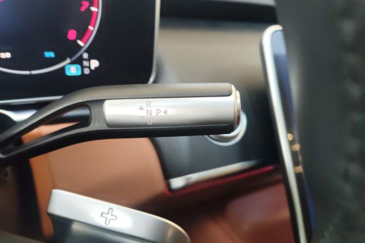 Used Mercedes-Benz S-Class 2024 S 400 L Business Model Gear Lever