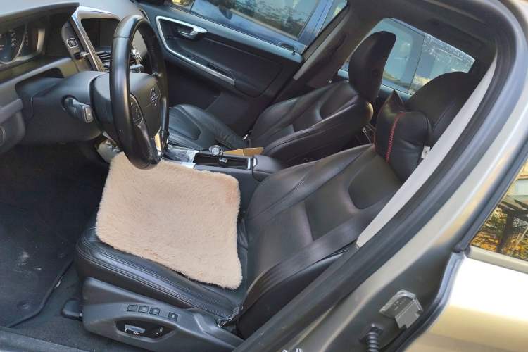 Used Volvo XC60 2014 T5 Zhiyi Edition
