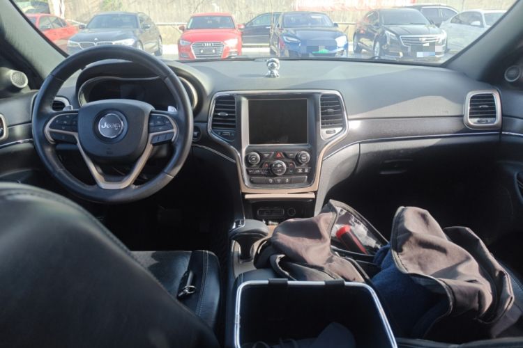 Used Jeep Grand Cherokee 2015 3.0L Elite Navigation Edition Center Console