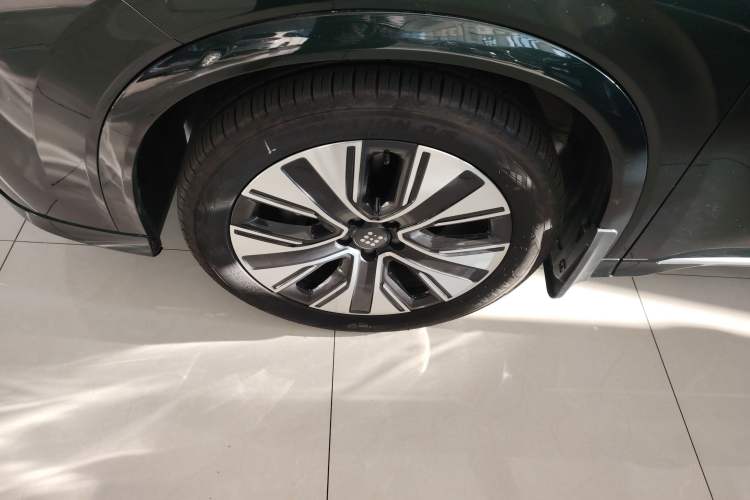 Used Landian E5 PLUS 2025 165 km Long-Range Version PLUS 7-Seater