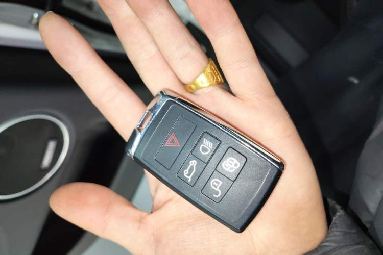 Used Land Rover Discovery Sport 2022 249 PS R-Dynamic S Performance Edition 5 Seats