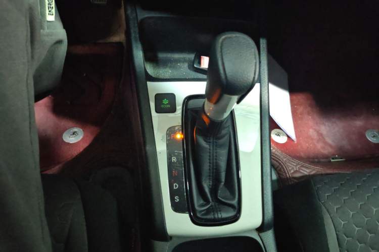 Used Honda Fit 2021 1.5L CVT Trendy Edition Gear Lever