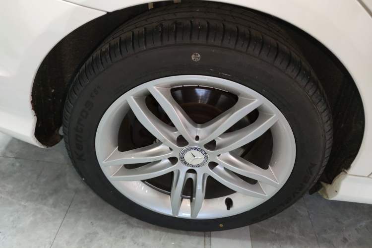 Used Mercedes-Benz C-Class 2013 C 180 Classic Grand Edition
