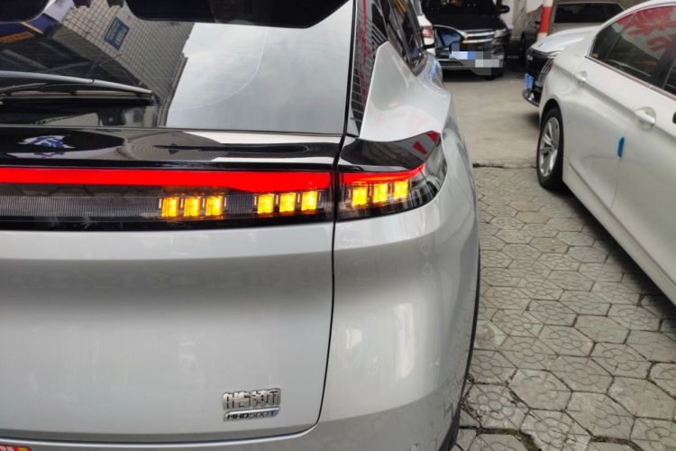 Used Dongfeng Aeolus Mage 2023 DH-i 1.5T Luxury Edition Right Rear Taillight