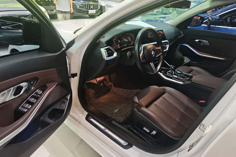 Used BMW 3 Series 2022 325Li M Sport Package Driver Seat