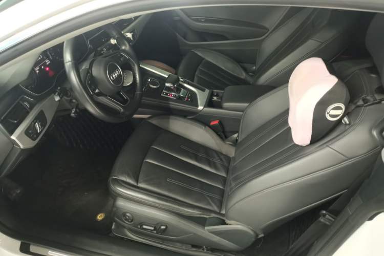 Used Audi A5 2019 Coupe 40 TFSI Fashion Edition China V Emission Standard Left Front Seat