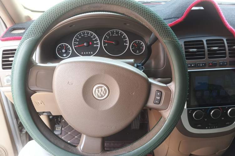 Used Buick GL8 2014 2.4L Classic Edition Steering Wheel