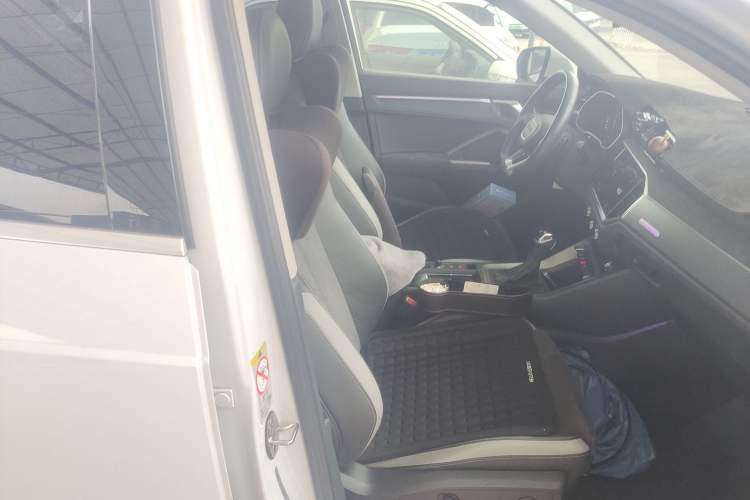 Used Audi Q3 2020 40 TFSI Fashion Dynamic Model
