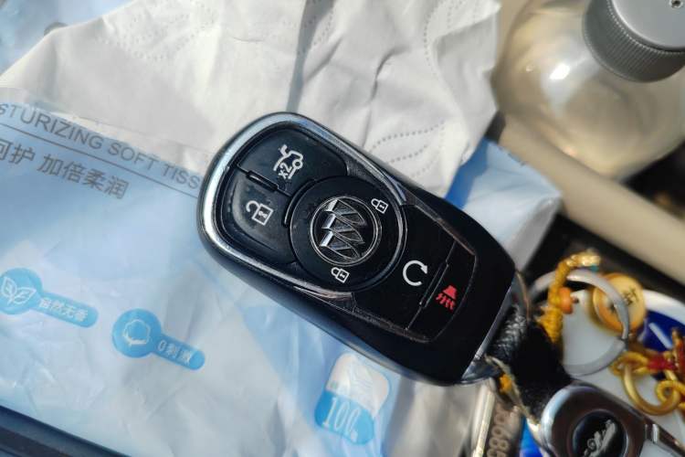 Used Buick LaCrosse 2018 28T Avenir
