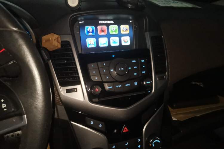 Used Chevrolet Cruze 2013 Hatchback 1.6L Automatic Luxury Model
