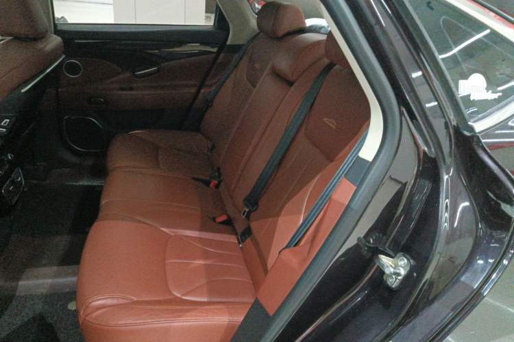 Used Geely Auto Emgrand GT 2015 Diplomatic Limited Edition 1.8T Premium Model
