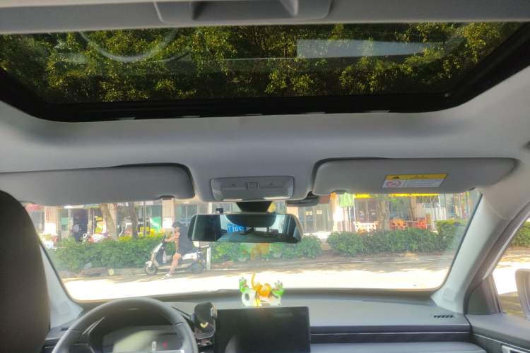 Used Wuling Alvez 2022 1.5L CVT Comfort Edition
