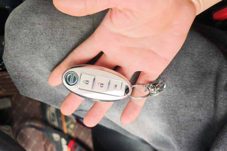 Used Nissan Sylphy 2019 1.6XV CVT Smart Connect Luxury Edition China VI Standard Vehicle Key