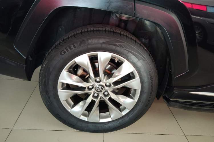 Used Toyota Wildlander 2021 Dual-Motor 2.5L E-CVT Four-Wheel Drive Luxury Edition Right Rear Wheel Hub