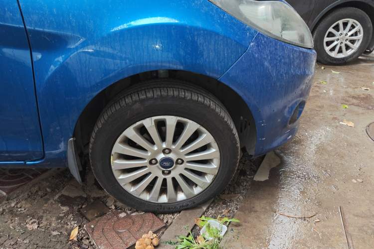 Used Ford Fiesta 2011 Sedan 1.5L Automatic Fashion Edition