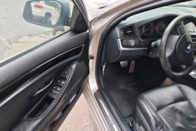 Used BMW 5 Series 2012 523Li Leading Model Driver Seat