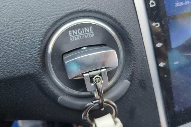 Used Volkswagen FAW-Volkswagen CC 2013 2.0 TSI Luxury Model Vehicle Key