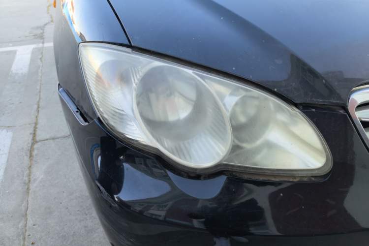 Used BYD F3 2012 Energy-Saving Model 1.5L Manual Comfort Version Right Front Headlight