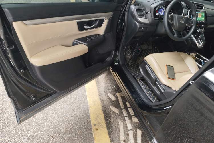 Used Honda CR-V 2021 240TURBO CVT 2WD Comfort Version Driver Seat