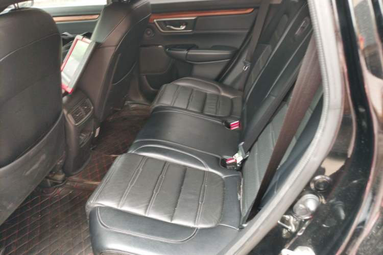 Used Honda CR-V 2017 240TURBO CVT Front-Wheel Drive Fashion Edition Left Rear Seat