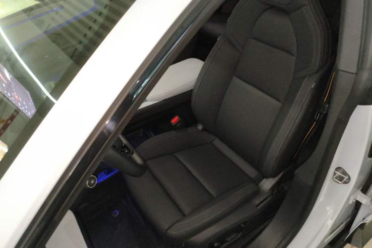 Used Polestar 4 2023 Single Motor Standard Range PLUS