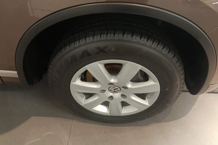 Used Volkswagen Touareg 2011 3.0 TSI Standard Version