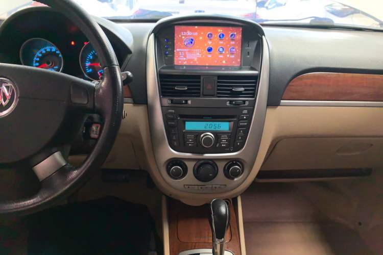 Used Buick Excelle 2013 1.5L Automatic Luxury Model Audio And AC Panel