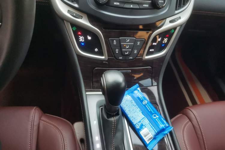 Used Buick LaCrosse 2013 2.4L SIDI Elite Comfort Version