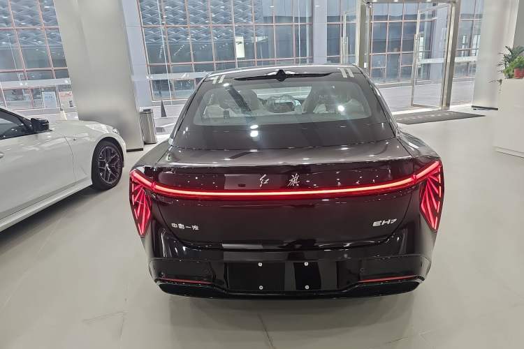 Used Hongqi EH7 2025 600 Smart Selection Edition