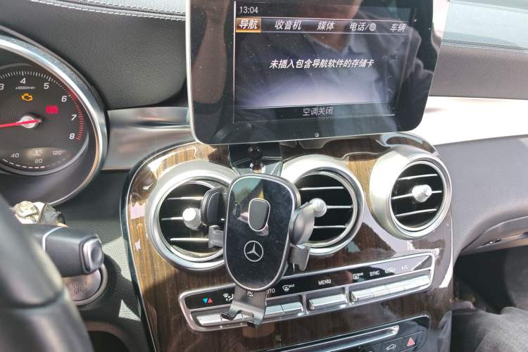 Used Mercedes-Benz GLC 2018 GLC 260 4MATIC Luxury Model
