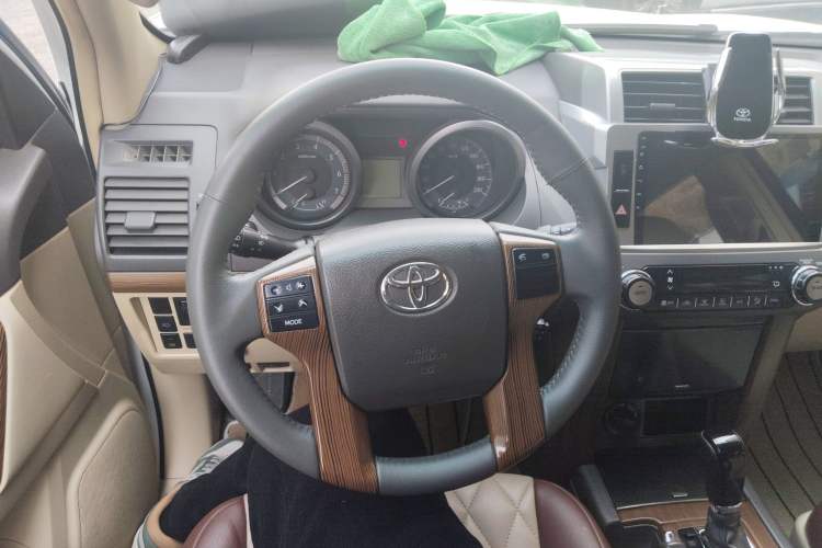 Used Toyota Prado 2014 2700 TX 7-Seater Middle East Version