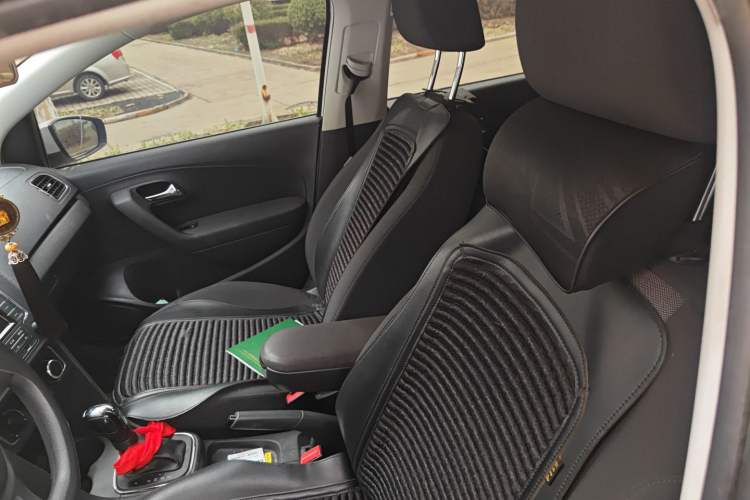 Used Volkswagen Polo 2014 1.4L Automatic Comfort Edition
