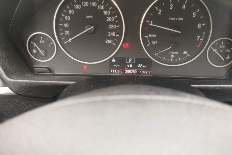 Used BMW 3 Series 2016 316Li Fashion Model
