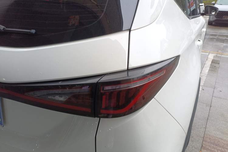 Used SOL X8 2021 300T DCT Panoramic Luxury Edition 7 Seats