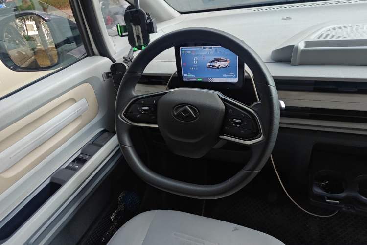 Used SAIC MAXUS Dana V1 2023 V1 Short Wheelbase Low Roof (43 kWh)