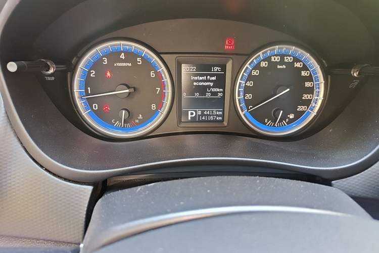 Used Suzuki S-Cross 2014 1.6L CVT Two-Wheel Drive Elite Version Odometer Close Up