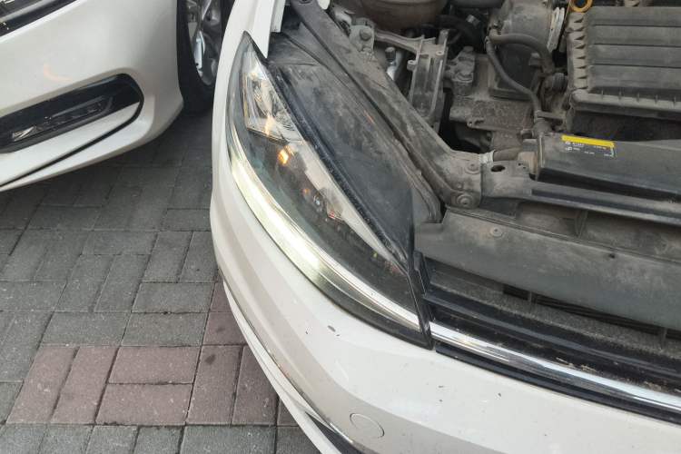 Used Volkswagen Golf 2019 1.6L Automatic Comfort Model China V Standard Right Front Headlight