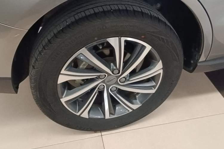 Used Geely Auto Vision X6 2020 1.4T CVT Luxury Edition