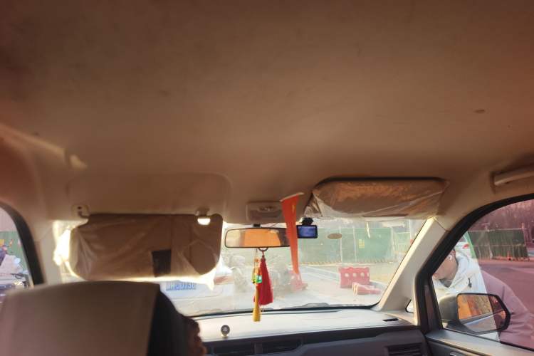 Used Wuling Hongguang PLUS 2019 1.5T Manual Standard Edition 5 Seats
