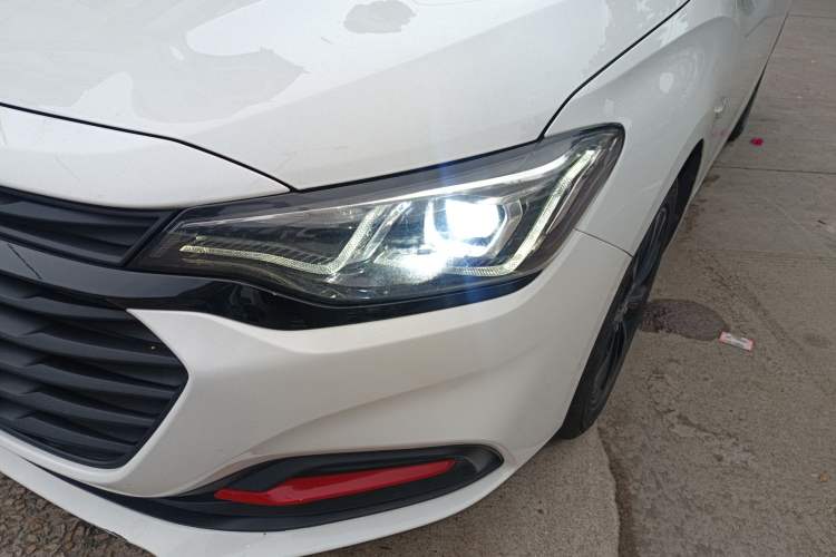 Used Chevrolet Monza 2020 Light Hybrid Redline 320T Dual-Clutch Joyful Edition