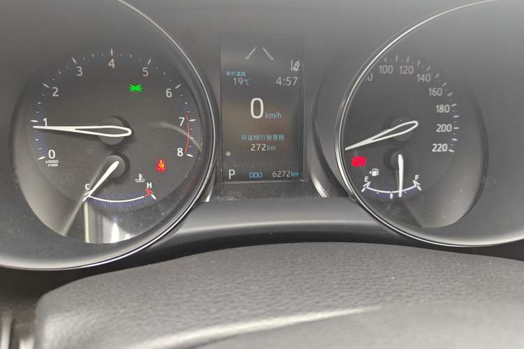 Used Toyota IZOA 2021 2.0L Enjoy Edition Odometer Close Up