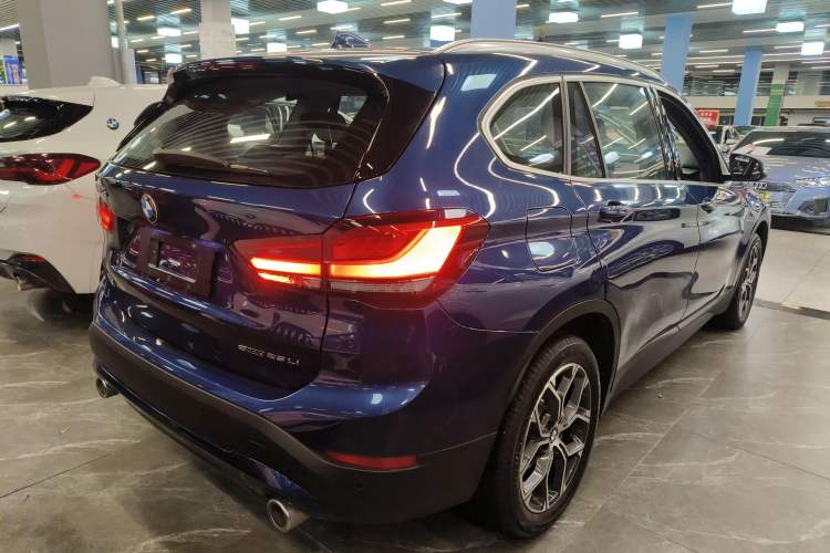 Used BMW X1 2022 sDrive25Li Leading Model
