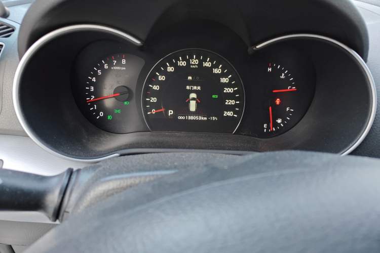 Used Kia Sorento 2013 2.4L 5-Seater Gasoline Luxury Version China IV Standard
