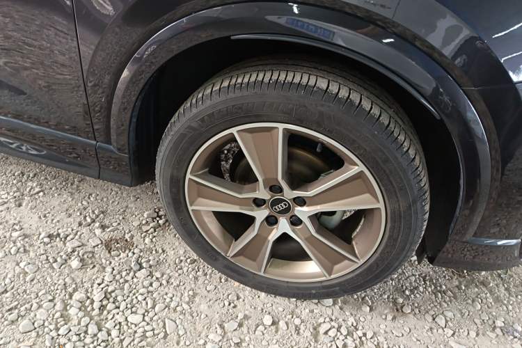 Used Audi Q2L 2022 35 TFSI Fashion Dynamic Model Right Front Wheel Hub