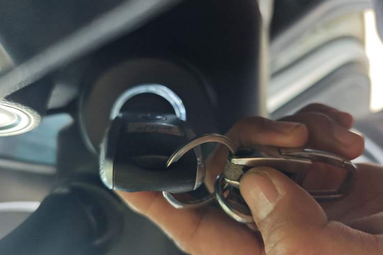 Used Dongfeng Fengon 580 2016 1.8L Manual Comfort Model Vehicle Key