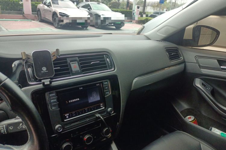 Used Volkswagen Sagitar 2017 1.6L Manual Comfort Model