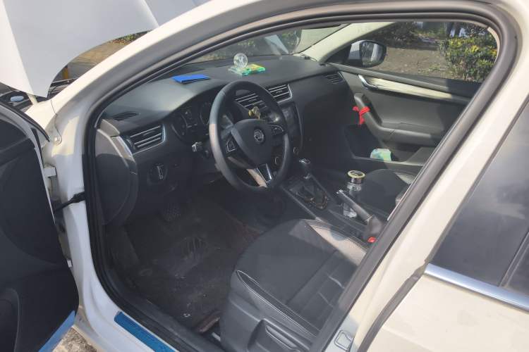 Used Skoda Octavia 2017 1.6L Automatic Smart Drive Edition
